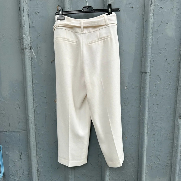 Club Monaco  Belted Crop Pants, size 4 - Picture 4 of 14
